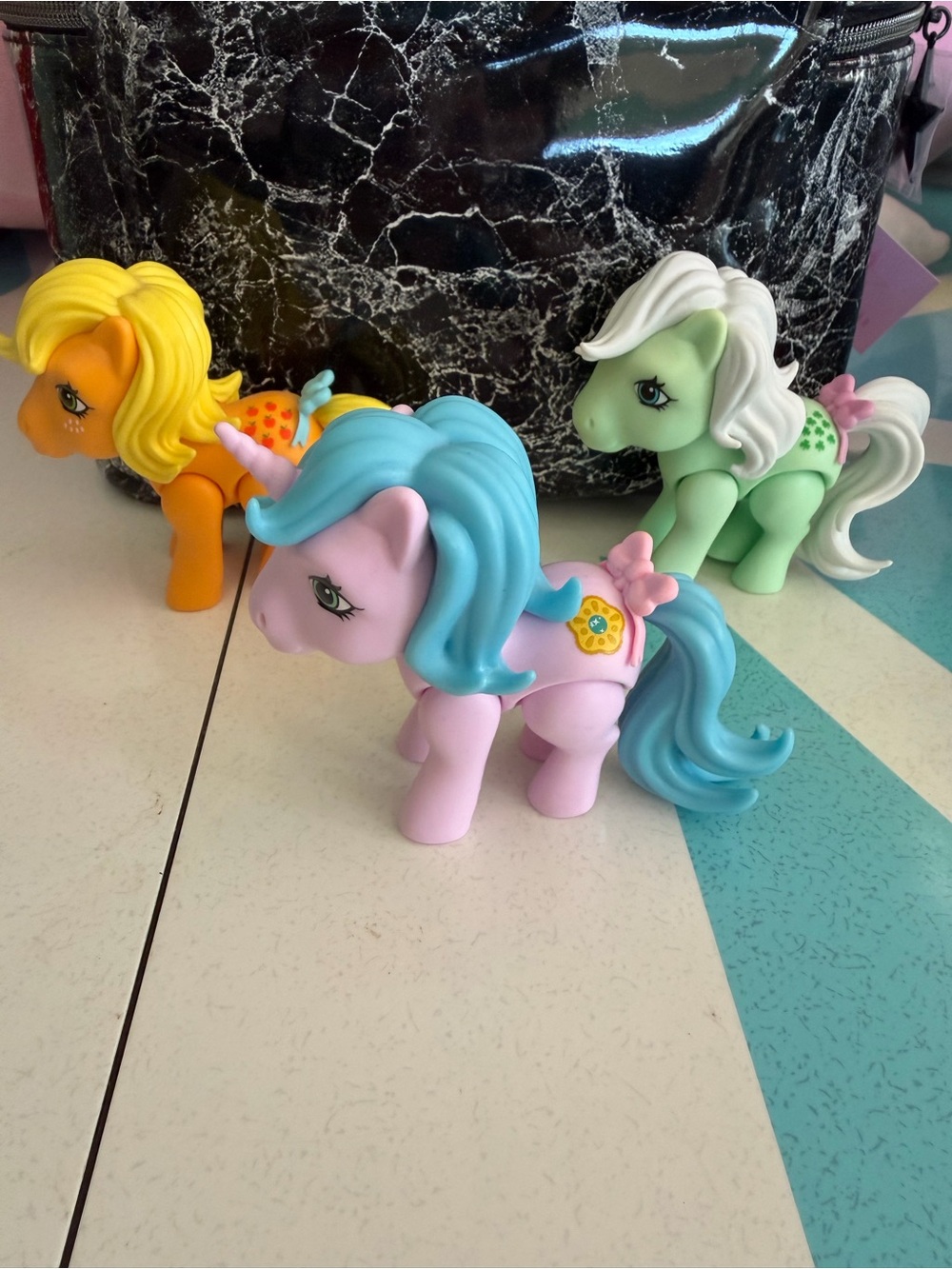 My Little Pony Loyal Subject Mystery Minis - Applejack, Princess Sparkle, Minty